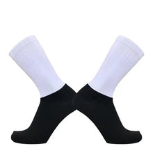 Load image into Gallery viewer, Stylish Summer  Breathable Cycling Socks For Men Anti Slip Seamless Sports Cycling Socks For Men Modern Design Running Sports Socks
