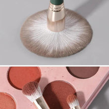 Load image into Gallery viewer, Super Quality 14Pcs Makeup Brushes Set Cosmetic Foundation Powder Blush Eye Shadow Lip Blend Wooden Make Up Brush Tool Kit
