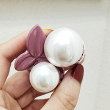 Load image into Gallery viewer, Sweet Mini Round Pearl Hair Clips for Women Girls Hair Claw Chic Barrettes Claw Crab Hairpins Styling Gorgeous Fashion Hair Accessories For Women
