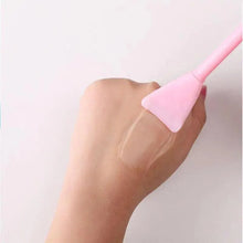 Load image into Gallery viewer, Top Quality 1Pcs Multifunction Facial Stirring Brush Soft Silicone mask Makeup Brush Cosmetics Make Up Brush Easy To Clean
