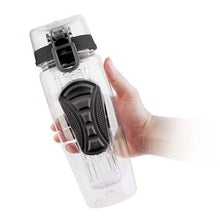 Load image into Gallery viewer, Ultra Portable Fruit Infusing Water Bottle 32oz

