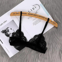 Load image into Gallery viewer, Vintage Style Women's Thin Bra Without Chest Pad Fashionable Sexy Lace Bra Back Buckle Tube Top Women's  Underwear Summer Clothes
