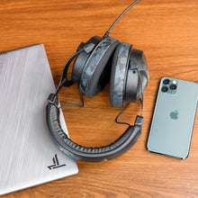 Load image into Gallery viewer, WC FreeZe DT770 - Cooling Gel Ear Pads for Beyerdynamic Headphones
