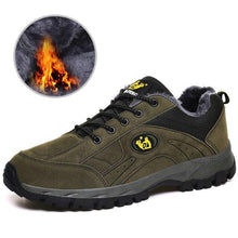 Load image into Gallery viewer, Winter Couple Outdoor Hiking Shoes Winter Warm Men's Shoe Lightweight Non-Slip Sneakers Low Top Walking Shoes For Outdoor Trailing Walking Climbing Running Shoes For Cold Weather
