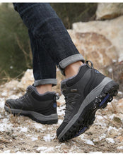 Load image into Gallery viewer, Winter Men's Boots Warm Snow Boots High Quality Leather Waterproof Outdoor Men Hiking Boots Waterproof Non-Slip Trail Fur Lined Ankle Boots Leather Winter Shoes
