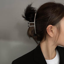 Load image into Gallery viewer, Woman Trendy Silver Pin Minimalist Dainty Design Hair Claws Women Hair Clips Fashion Hairpins Women Hair Accessories Hairgrip Barrettes Headwear
