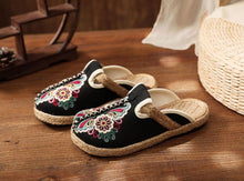Load image into Gallery viewer, Women Casual Linen Handmade Mules Flat Slippers Retro Vegan Summer Canvas Comfortable Espadrille New Women Shoes Slides Flat Summer Style Handmade Retro Slippers
