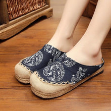 Load image into Gallery viewer, Women Casual Linen Handmade Mules Flat Slippers Retro Vegan Summer Canvas Comfortable Espadrille New Women Shoes Slides Flat Summer Style Handmade Retro Slippers
