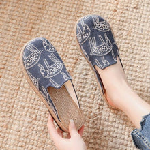 Load image into Gallery viewer, Women Casual Linen Handmade Mules Flat Slippers Retro Vegan Summer Canvas Comfortable Espadrille New Women Shoes Slides Flat Summer Style Handmade Retro Slippers
