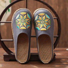 Load image into Gallery viewer, Women Casual Linen Handmade Mules Flat Slippers Retro Vegan Summer Canvas Comfortable Espadrille New Women Shoes Slides Flat Summer Style Handmade Retro Slippers
