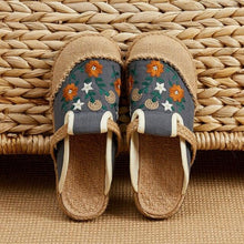 Load image into Gallery viewer, Women Casual Linen Handmade Mules Flat Slippers Retro Vegan Summer Canvas Comfortable Espadrille New Women Shoes Slides Flat Summer Style Handmade Retro Slippers
