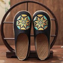 Load image into Gallery viewer, Women Casual Linen Handmade Mules Flat Slippers Retro Vegan Summer Canvas Comfortable Espadrille New Women Shoes Slides Flat Summer Style Handmade Retro Slippers
