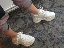 Load image into Gallery viewer, Women Chunky Sneakers Casual Vulcanized Woman High Platform Sneakers Lace Up White Sneakers White Shoes Autumn Winter Fashion Platform High Quality Sneakers
