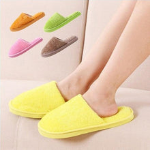 Load image into Gallery viewer, Women Indoor House Plush Soft Cute Cotton Slippers Shoes Non-slip Floor Home Slippers Slides For Bedroom Memory Foam Slippers Scuff Outdoor Indoor Warm Plush Bedroom Shoes With Fur Lining
