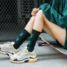 Load image into Gallery viewer, Women Korea Funny Socks Long Socks Black Cool Socks Harajuku GD Hip Hop Cotton Skateboard Socks Men New Trend Daisy Socks Men
