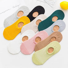 Load image into Gallery viewer, Women's Cute Cotton Invisible No Show Non-Slip Summer Candy Solid Color Silicone Short Socks Fashion Thin Ankle Boat Socks

