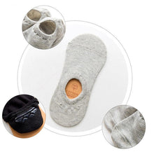 Load image into Gallery viewer, Women's Cute Cotton Invisible No Show Non-Slip Summer Candy Solid Color Silicone Short Socks Fashion Thin Ankle Boat Socks
