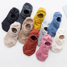 Load image into Gallery viewer, Women's Cute Cotton Invisible No Show Non-Slip Summer Candy Solid Color Silicone Short Socks Fashion Thin Ankle Boat Socks
