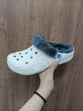 Load image into Gallery viewer, Women Sandals Winter Hole Slippers Outside Shoes For Women Slippers For Home Men's and Women's Classic Lined Clog Warm And Fuzzy Slippers Fur Lined Clogs Winter Garden Shoes Warm House Slippers
