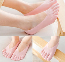 Load image into Gallery viewer, Women Summer Five-Finger Socks Ultrathin Funny Toe Invisible Sock With Silicone Anti-Skid Breathable Anti-Friction For Women
