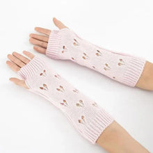 Load image into Gallery viewer, Women Vintage Gloves Hand Warmer Winter Gloves Women Arm Heart Mitten Warm Fingerless Gloves
