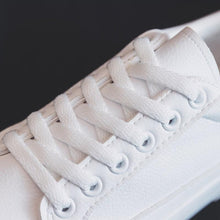 Load image into Gallery viewer, Women White Business Sneakers Fashion Woman's Spring Trend Casual Sport Shoes New Comfort White Platform Ultra Lightweight Walking Non Slip Sneakers
