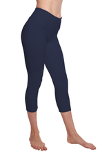 Load image into Gallery viewer, Women's Bamboo Viscose/Cotton Capri Style Leggings
