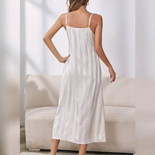 Load image into Gallery viewer, Women's Pajamas Bathrobe Robes Nightgown
